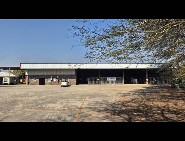 3,204M² WAREHOUSE FOR SALE IN VINTONIA